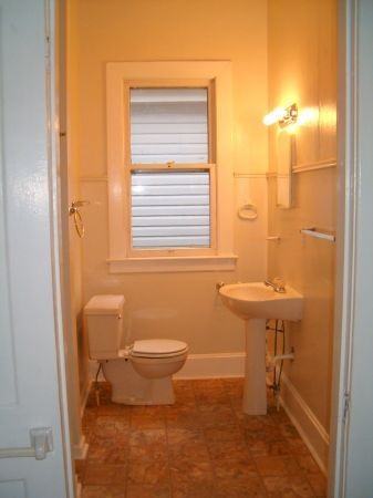 364 Oldham Avenue - Photo 5 of 23