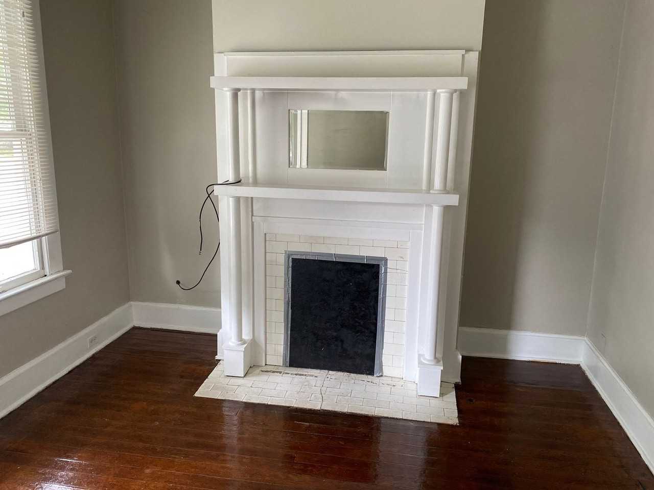 364 Oldham Avenue - Photo 2 of 23