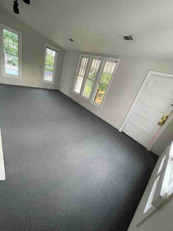 418 E Maxwell St - Photo 4 of 22