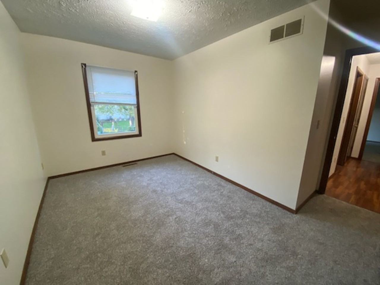 1530 N Hershey Rd - Photo 6 of 13