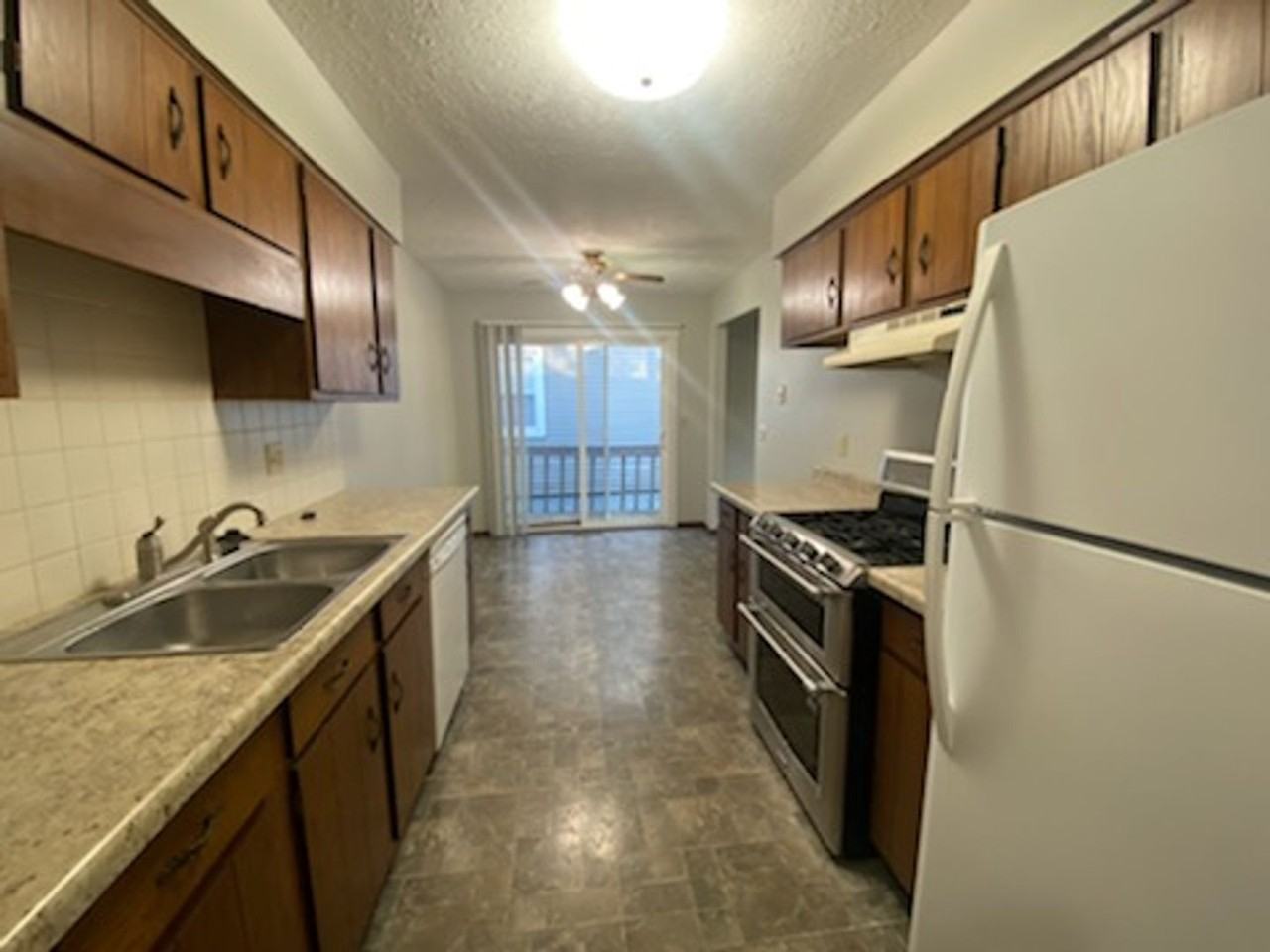 1530 N Hershey Rd - Photo 7 of 13