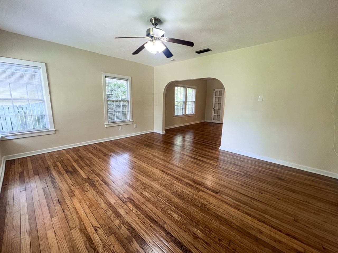 2734 Sw 3rd Pl - Photo 2 of 33