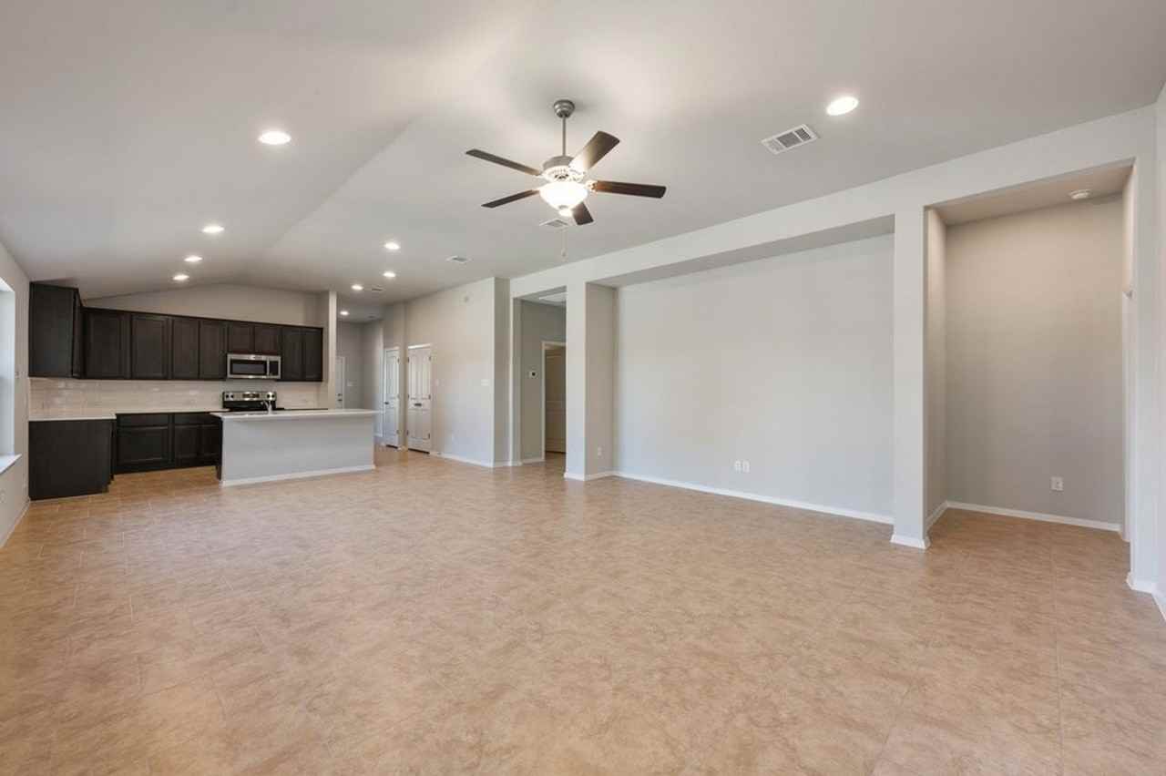 4302 Lindberg Ln - Photo 3 of 19