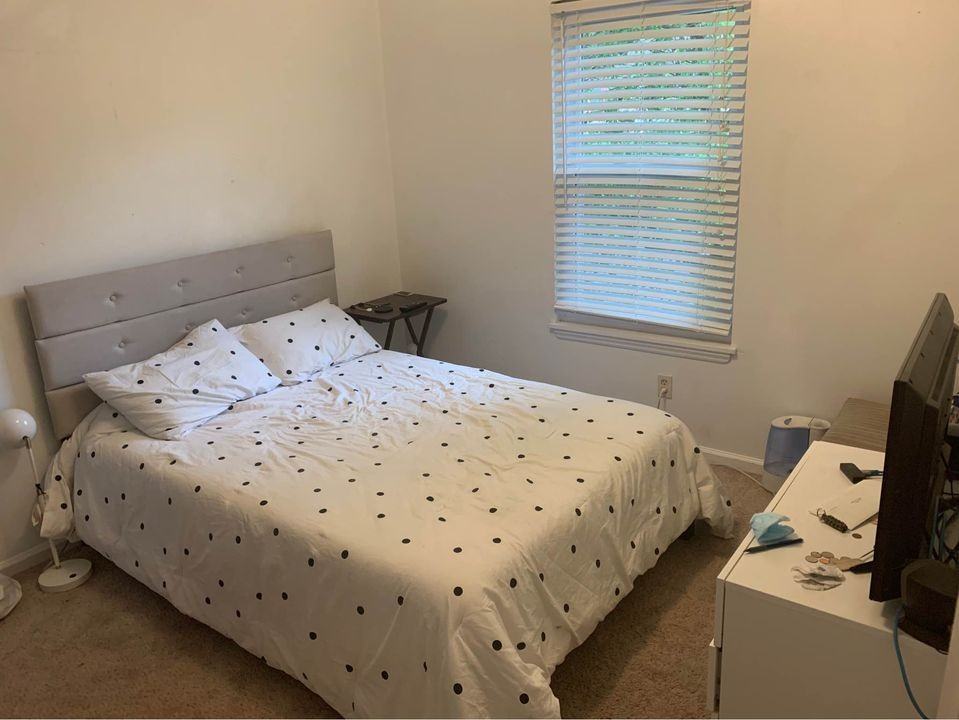 223 Janie Lane - Photo 2 of 4