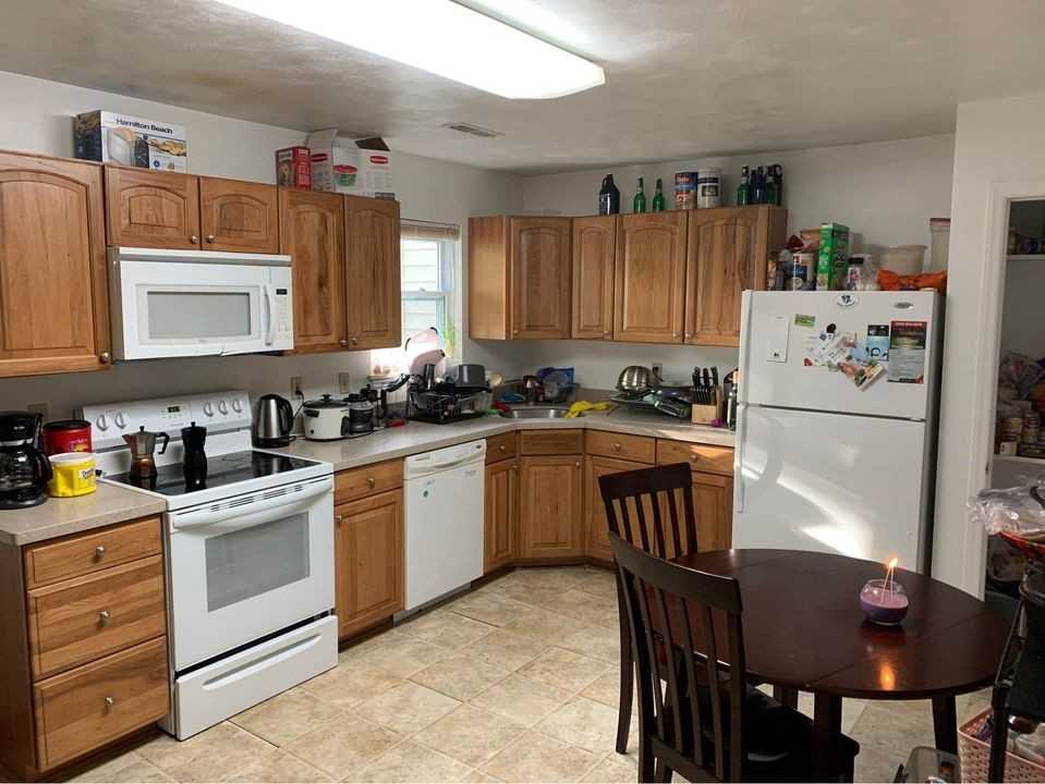 223 Janie Lane - Photo 3 of 4