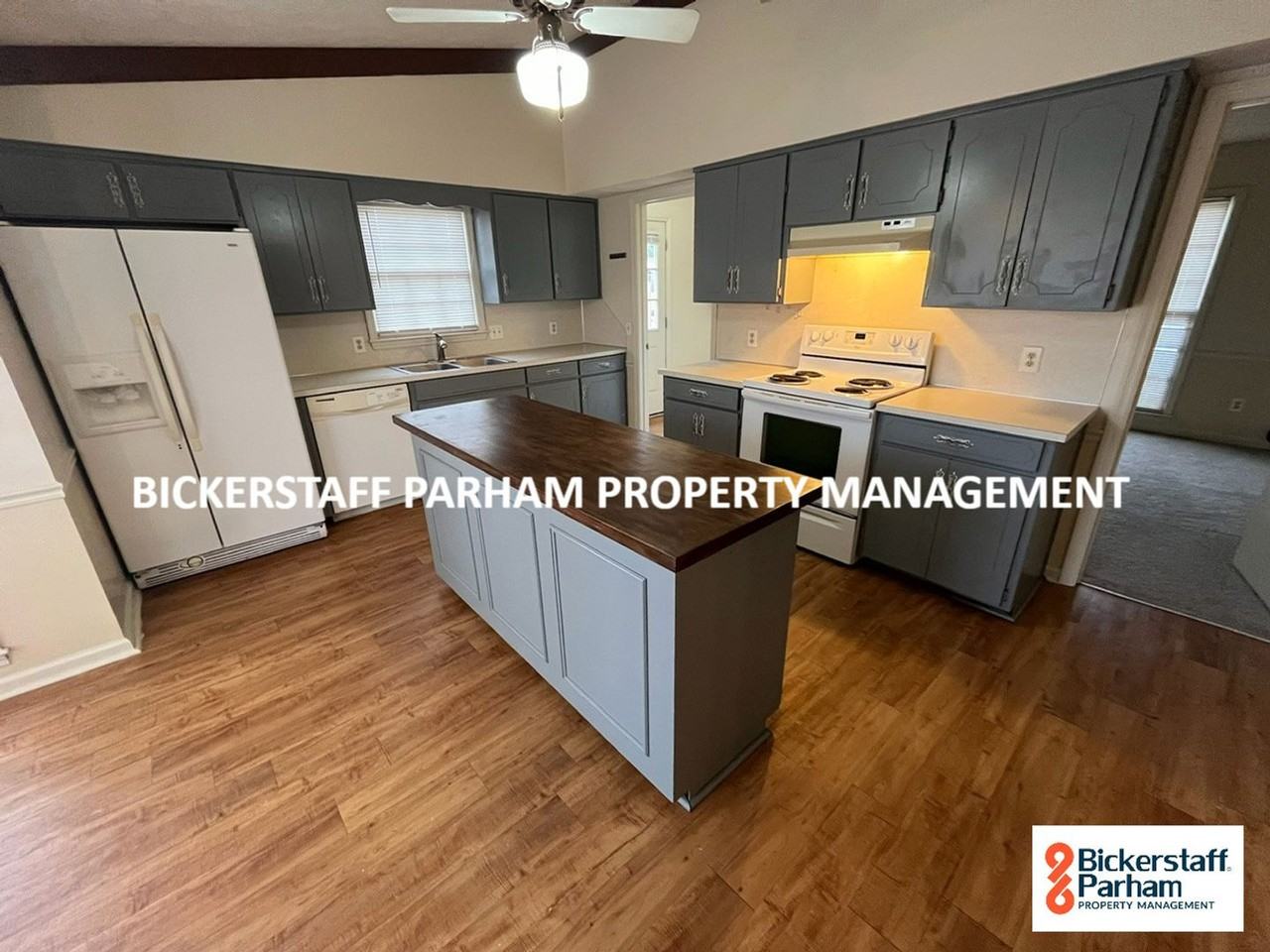 917 Rim Rock Trl - Photo 4 of 33