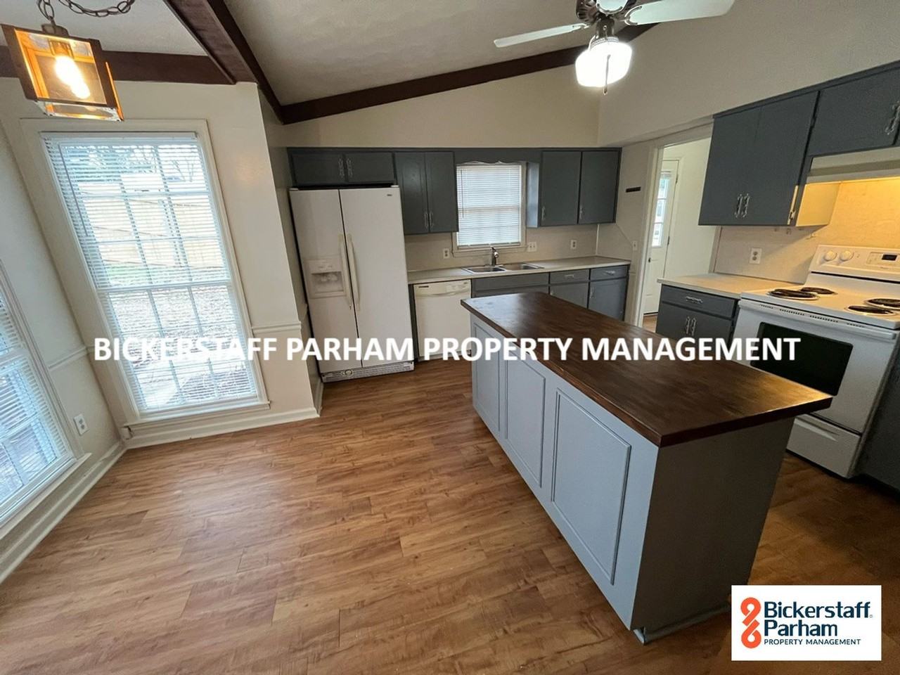 917 Rim Rock Trl - Photo 6 of 33