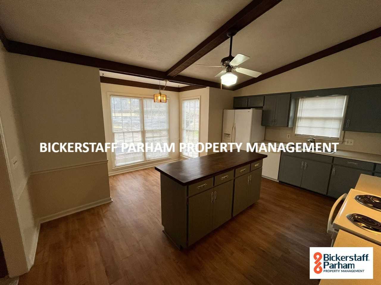 917 Rim Rock Trl - Photo 7 of 33