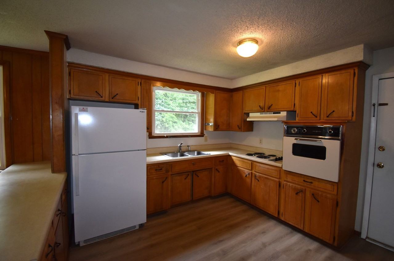2602 Burch Rd - Photo 7 of 18