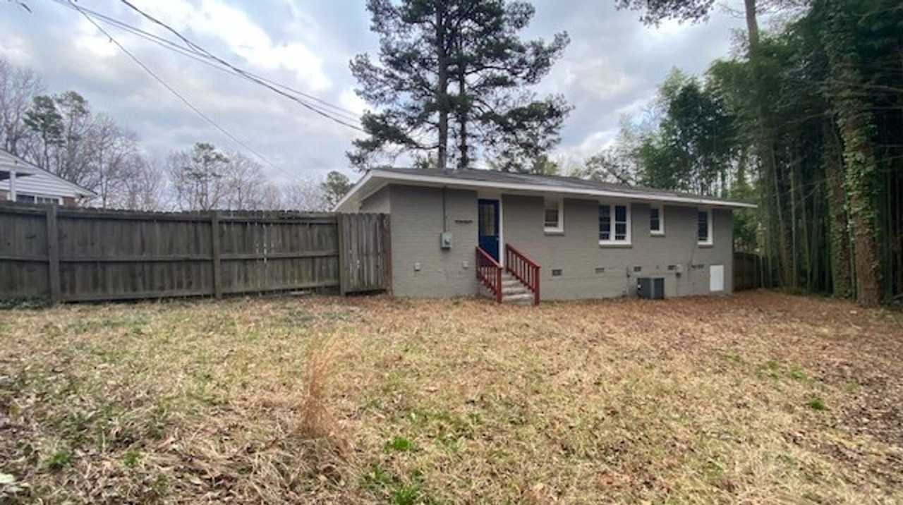 755 Harwyn Dr - Photo 4 of 20