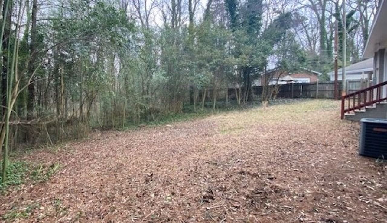 755 Harwyn Dr - Photo 5 of 20