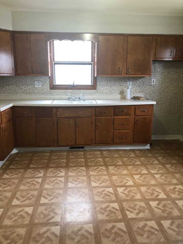 3824 W 36th St - Photo 3 of 12