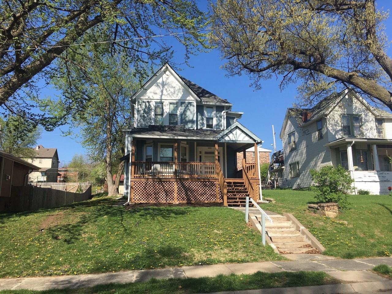 1310 S 30th Ave - Photo 2 of 32