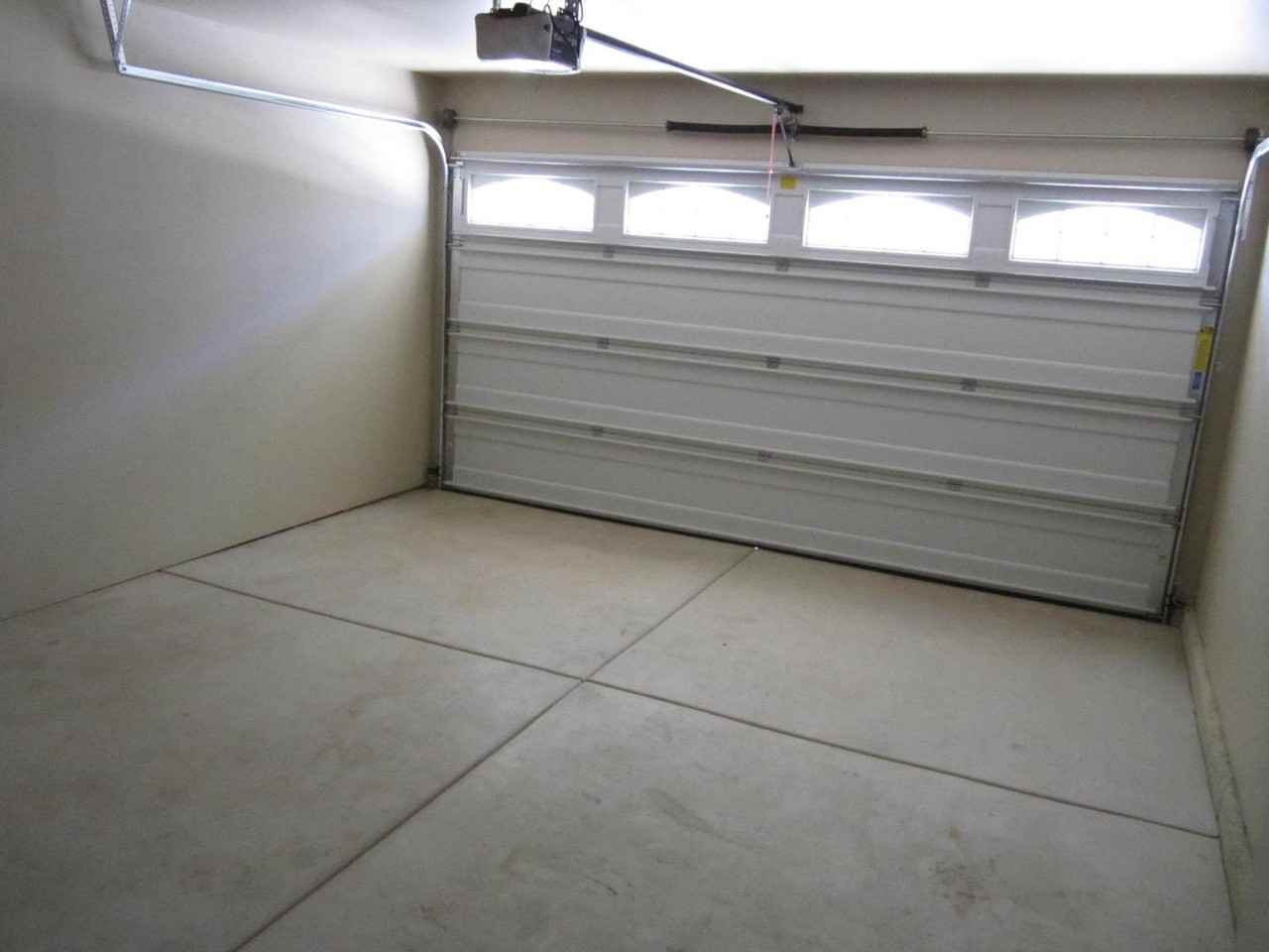 240 Cherry Bark Ln - Photo 4 of 11