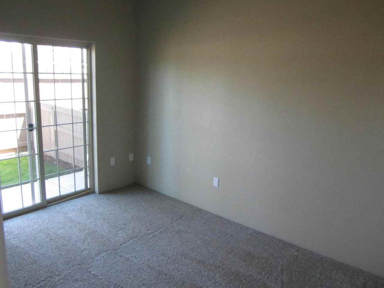 240 Cherry Bark Ln - Photo 5 of 11