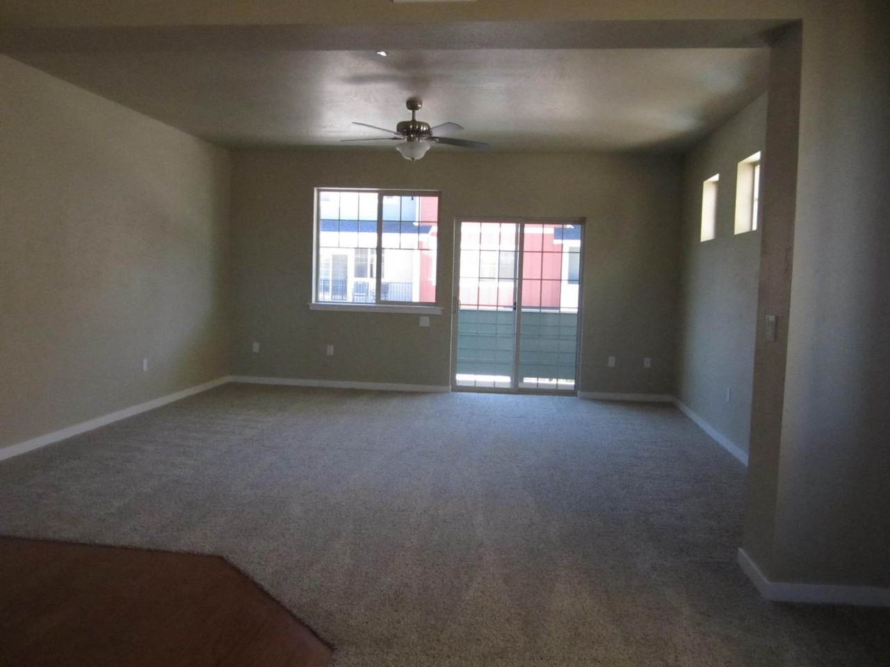 240 Cherry Bark Ln - Photo 6 of 11