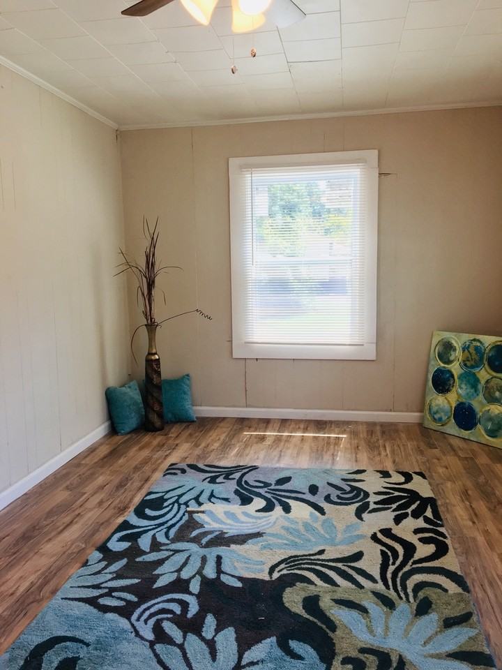 200 S Dixie St - Photo 2 of 7