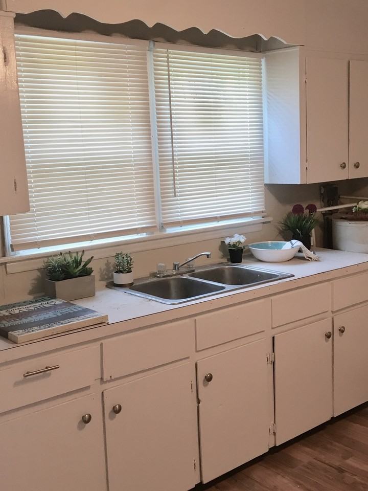 200 S Dixie St - Photo 3 of 7