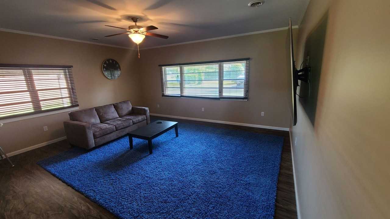 315 Kennedy Rd - Photo 5 of 37