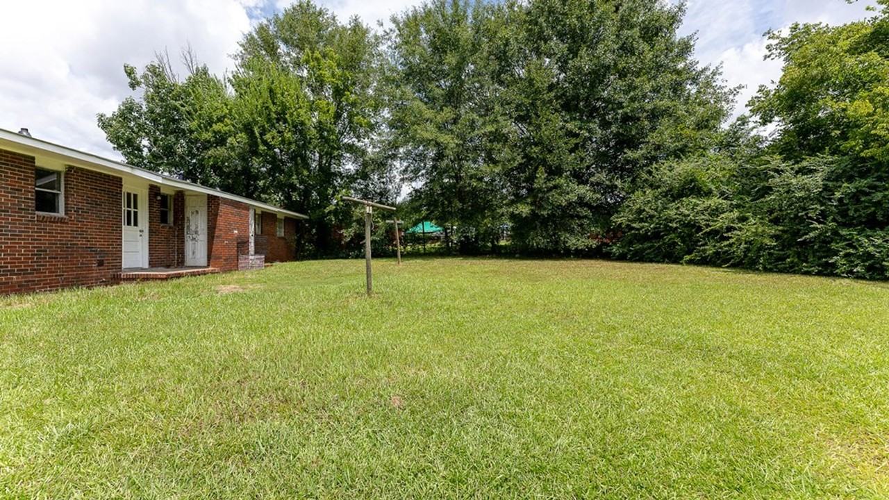 714 Palmetto Ave - Photo 2 of 7