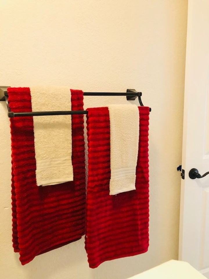 2102 Sw 7th St - Photo 7 of 12