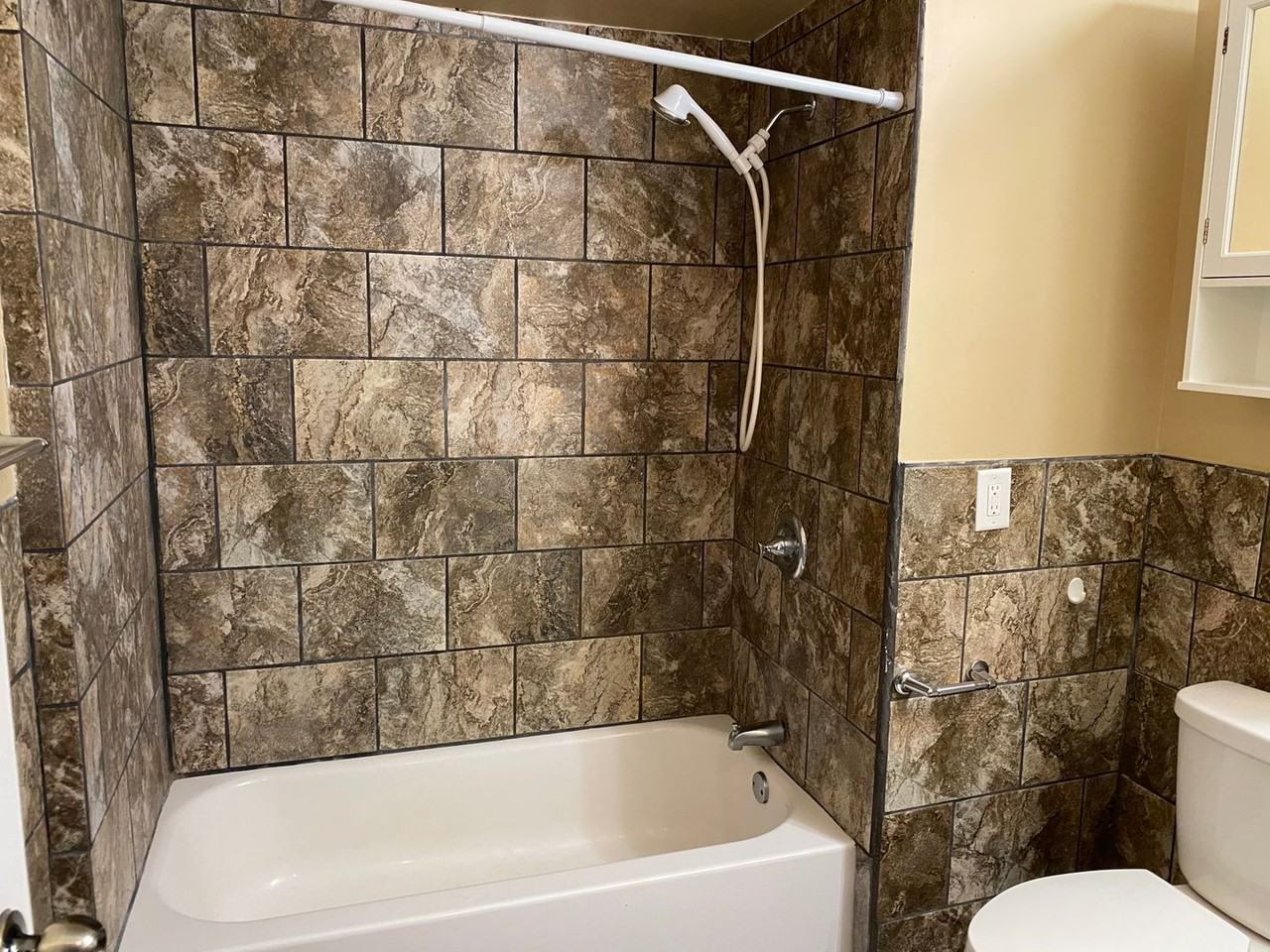 408 29th Ave W - Photo 7 of 21