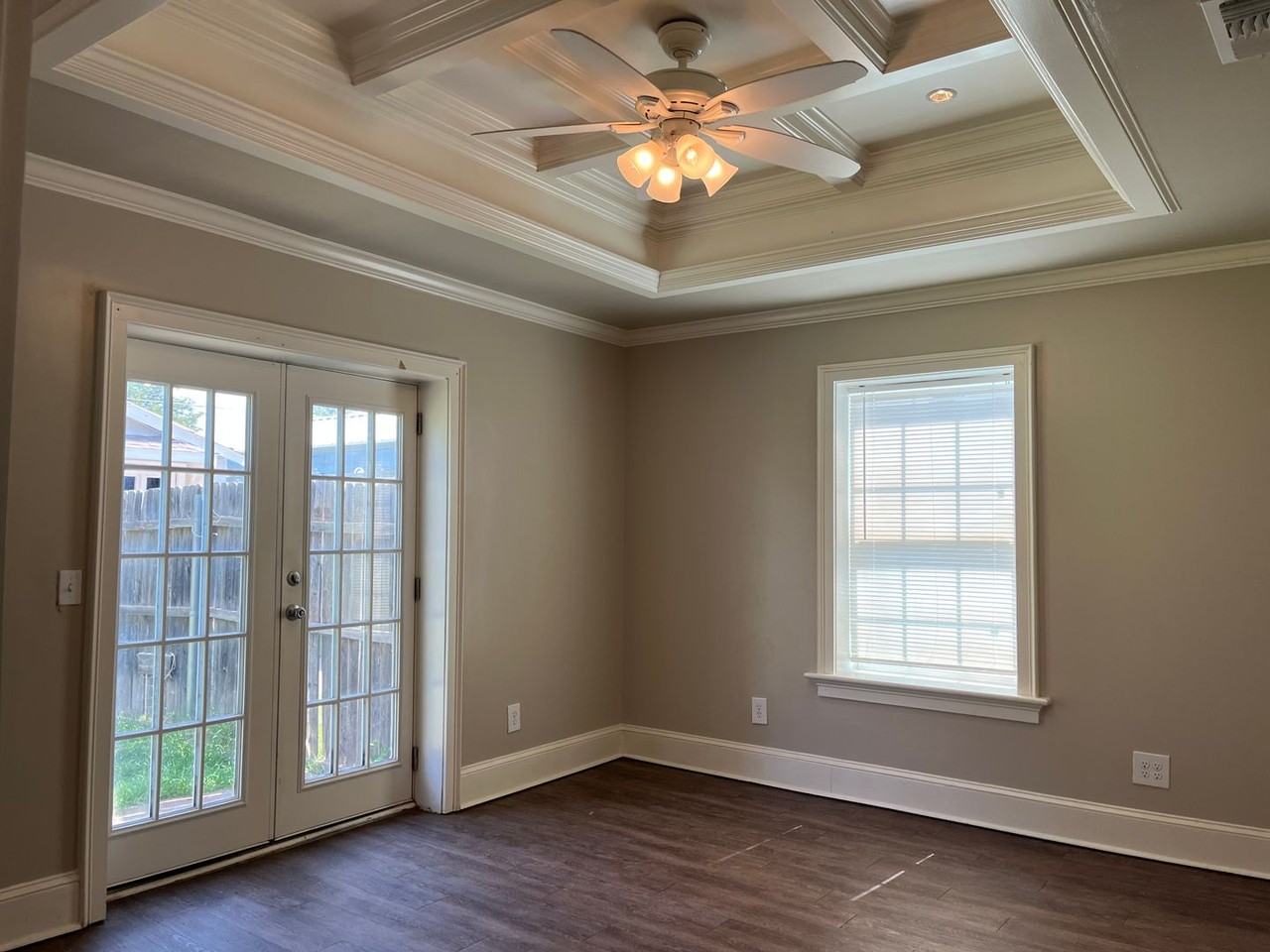 2610 30th St - Photo 2 of 13