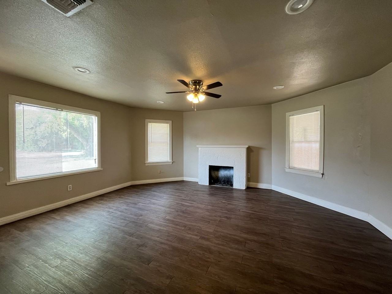 2610 30th St - Photo 6 of 13