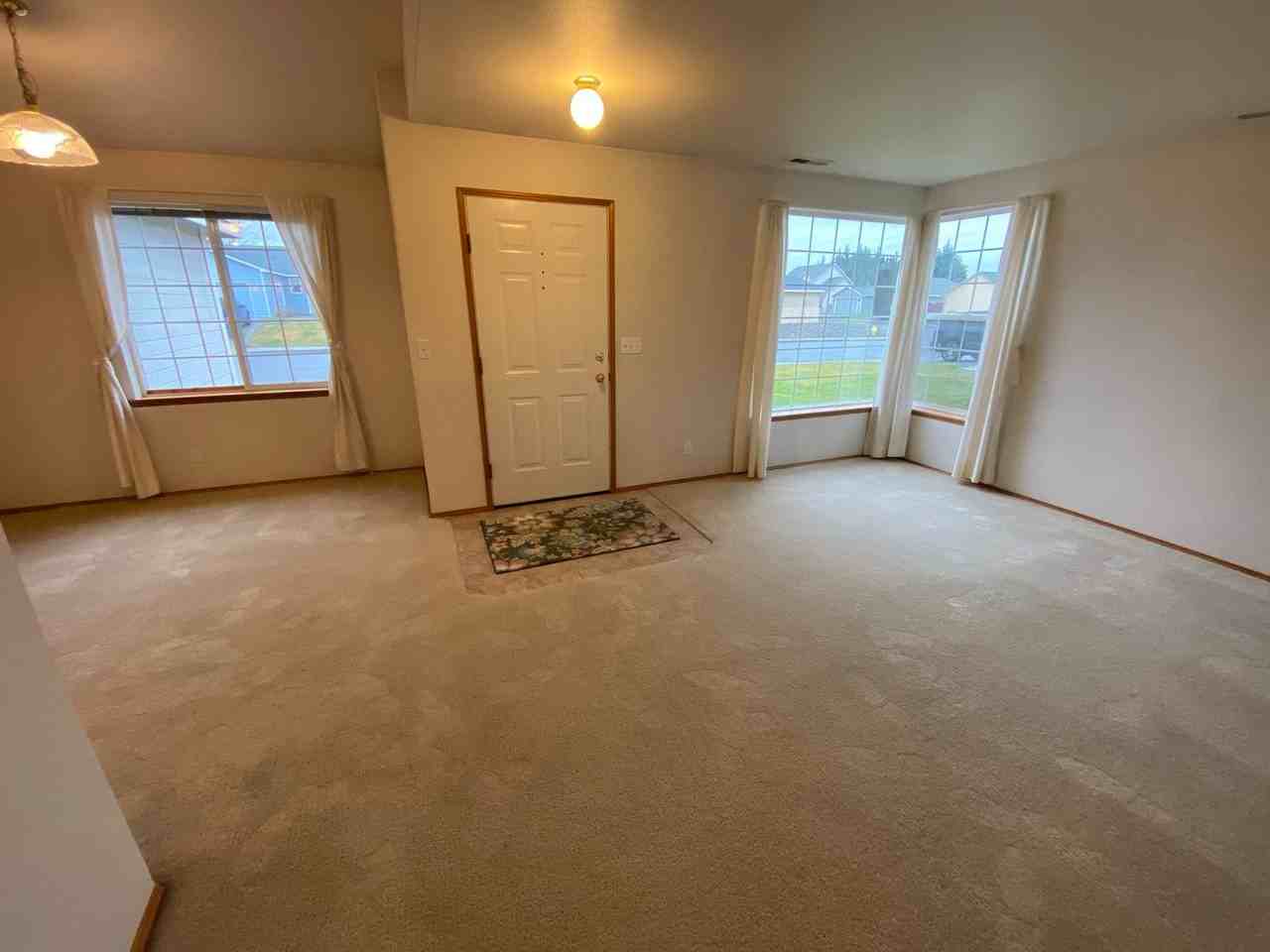 8807 W Bonnie Ave - Photo 5 of 39