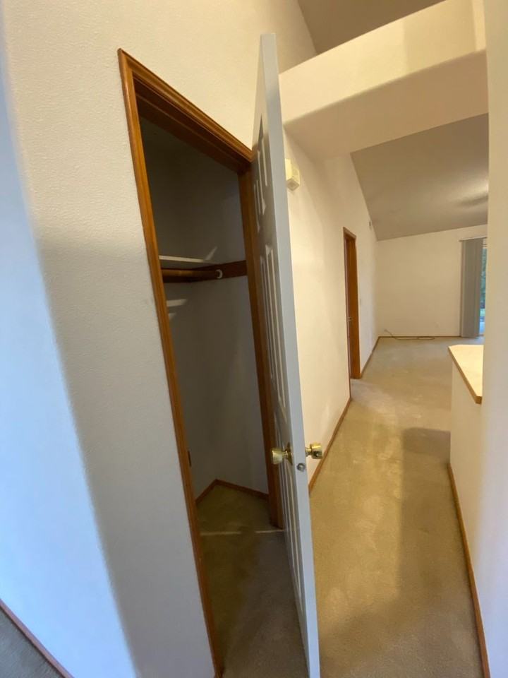 8807 W Bonnie Ave - Photo 6 of 39