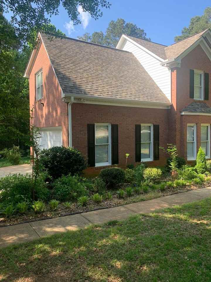 1390 Julian Dr - Photo 4 of 50