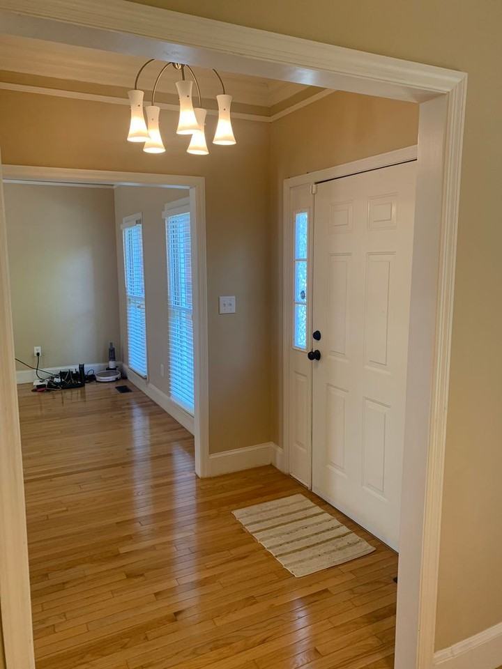 1390 Julian Dr - Photo 7 of 50