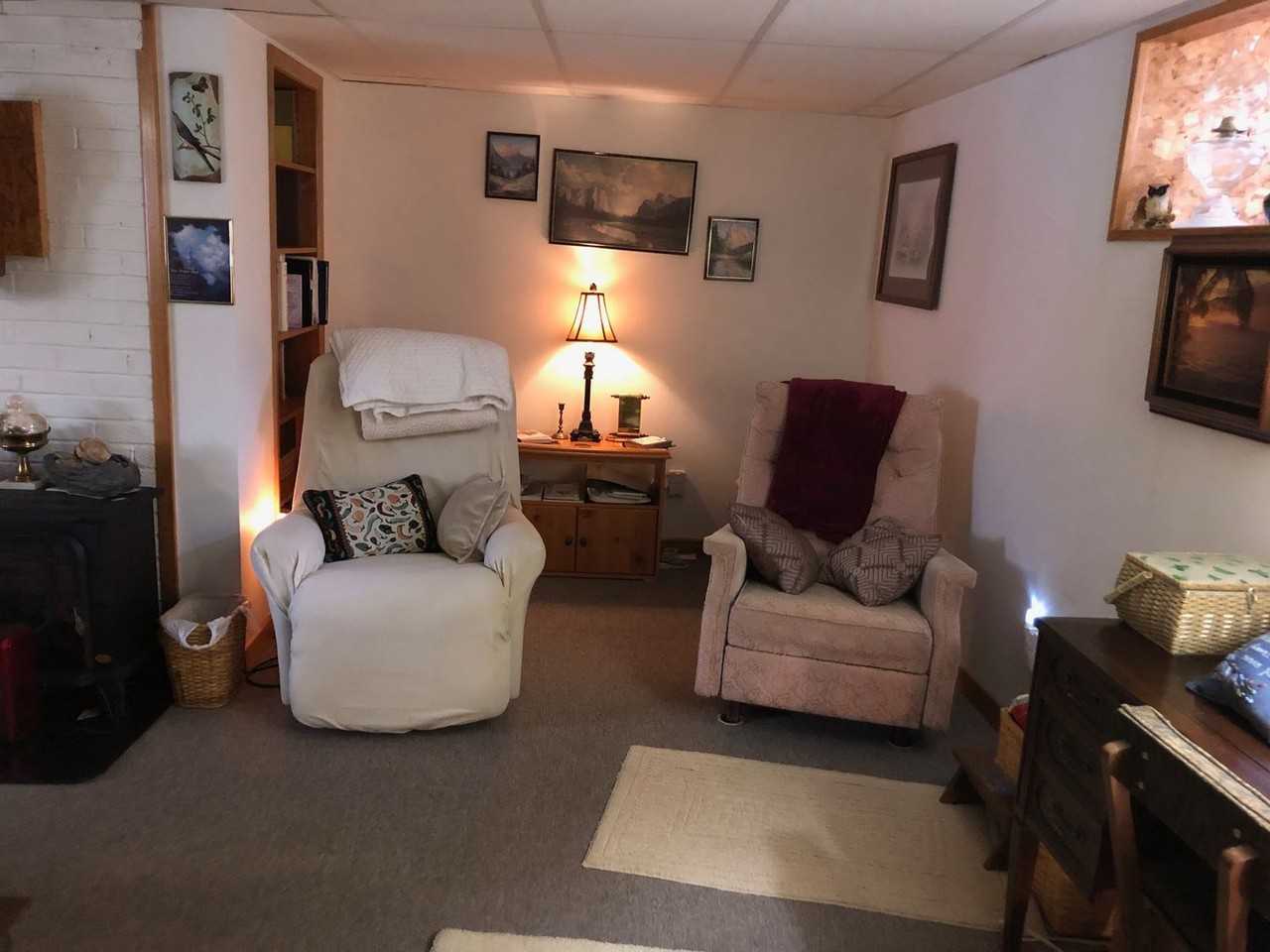 898 Rock Springs Dr - Photo 2 of 16