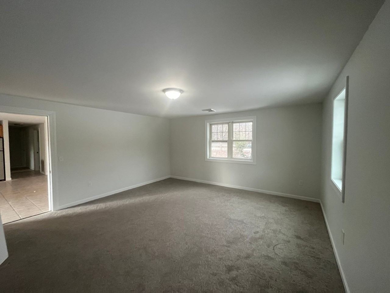 485 Jersey Hts - Photo 7 of 15