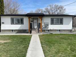 featured image of 2583 Elgin Rd Ne