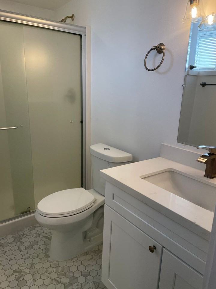 2583 Elgin Rd Ne - Photo 7 of 11