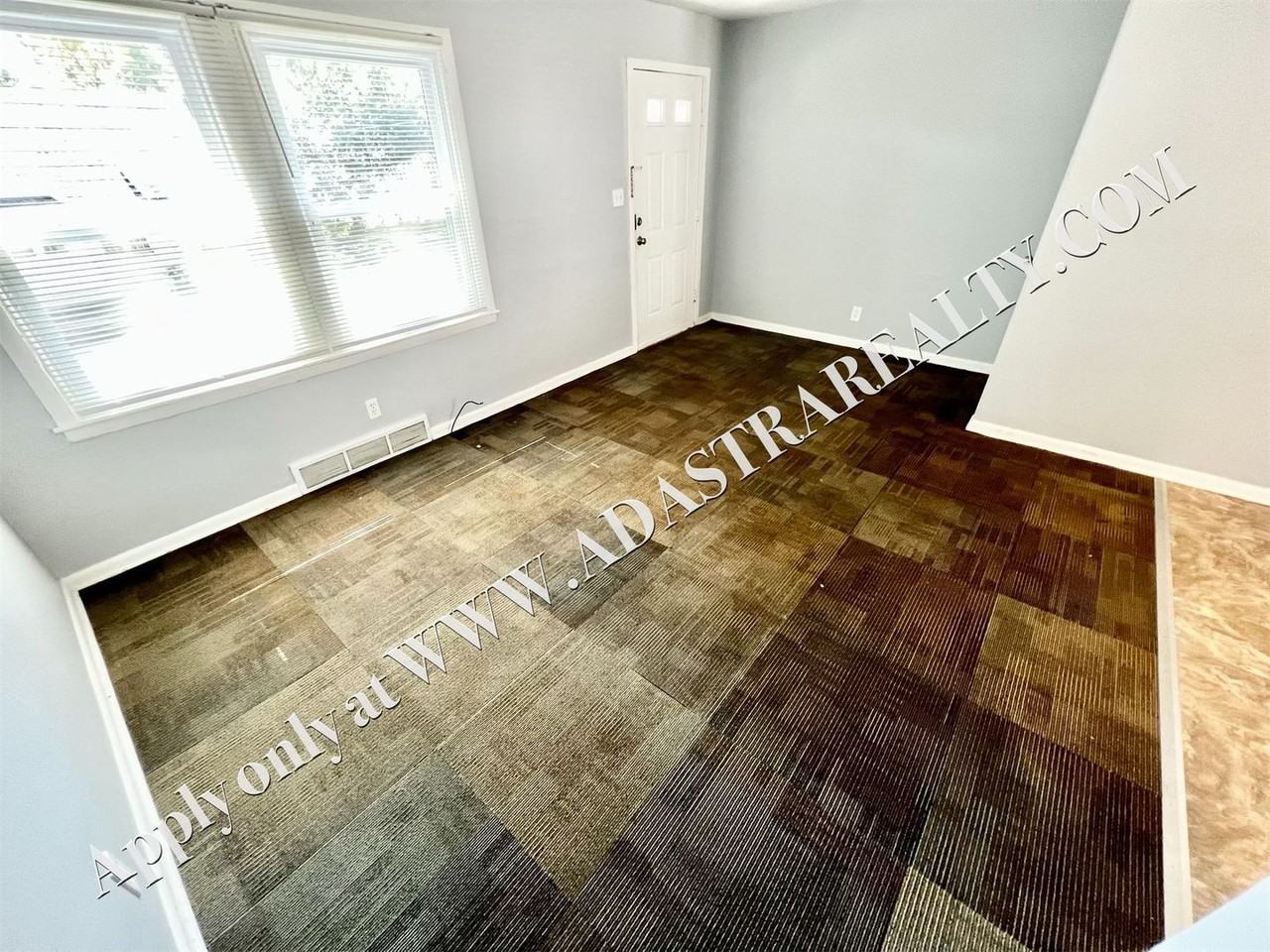 9600 E 18th St S - Photo 5 of 13