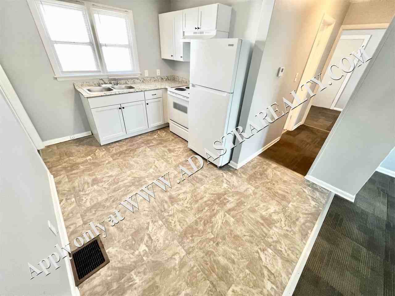 9600 E 18th St S - Photo 6 of 13