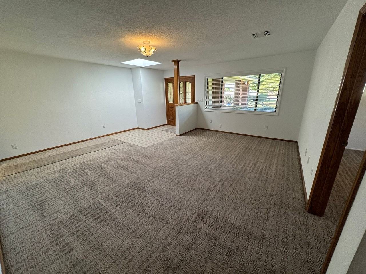 10246 Victoria Ave - Photo 2 of 31