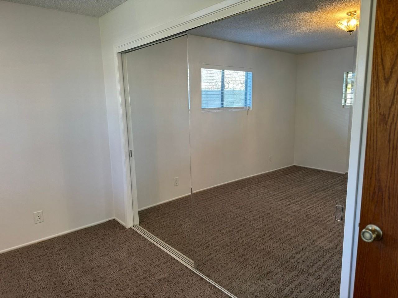 10246 Victoria Ave - Photo 3 of 31