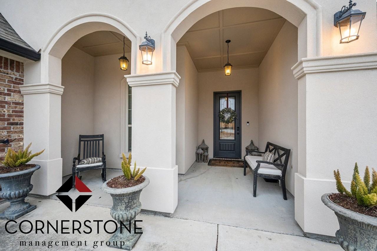 4979 Harbor Ln - Photo 3 of 25