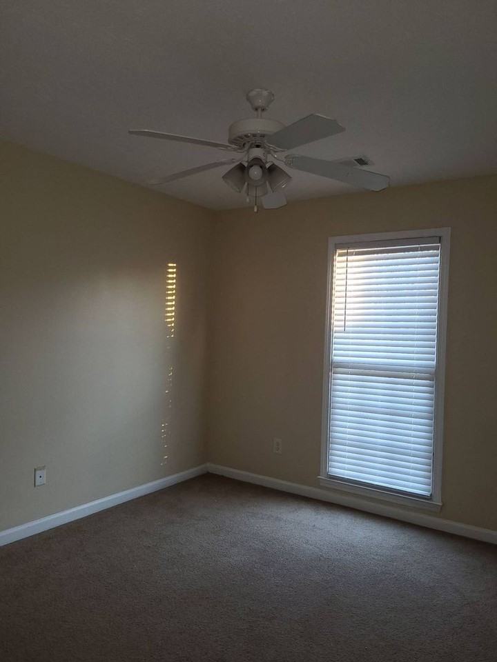 5521 Stubben Court - Photo 5 of 9