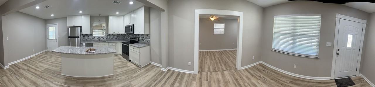 1008 Colbert Ave - Photo 5 of 32