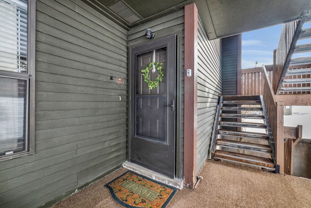 6861 N 2200 W #9T - Photo 4 of 44