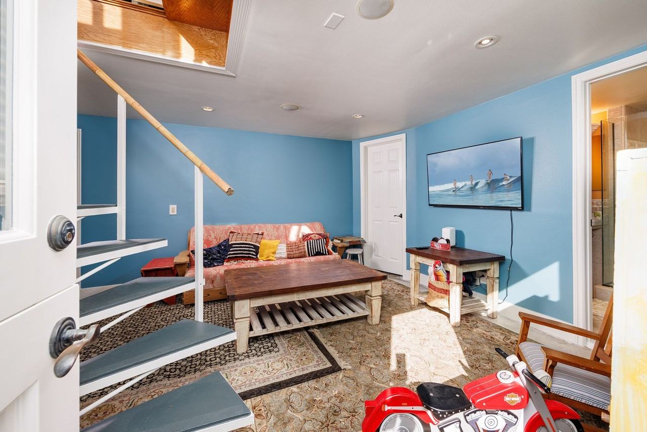 2790 Solana Way - Photo 3 of 40