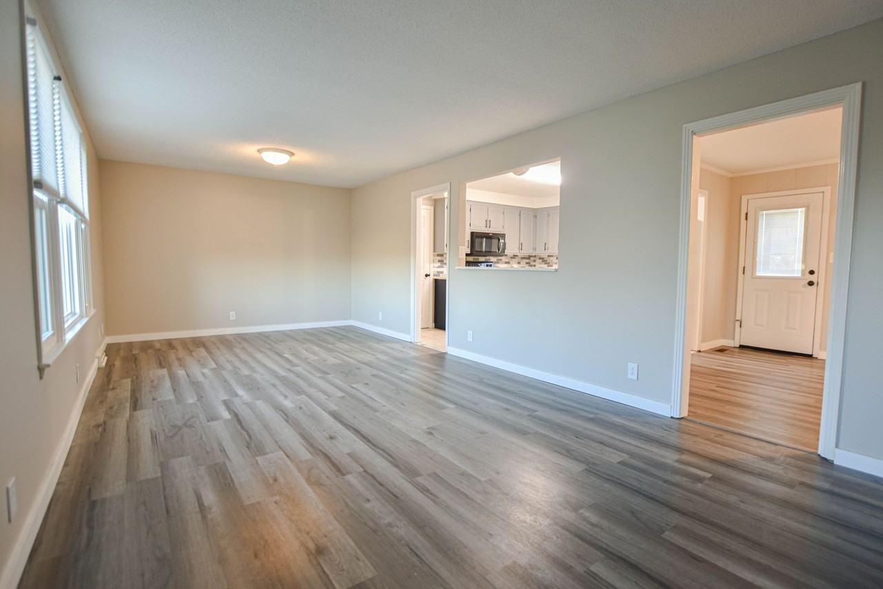 414 Sango Rd - Photo 2 of 16