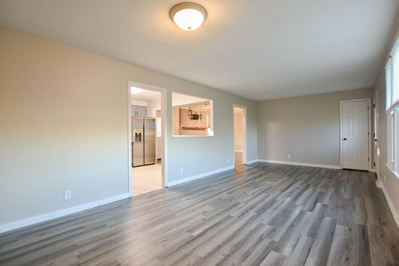 414 Sango Rd - Photo 3 of 16