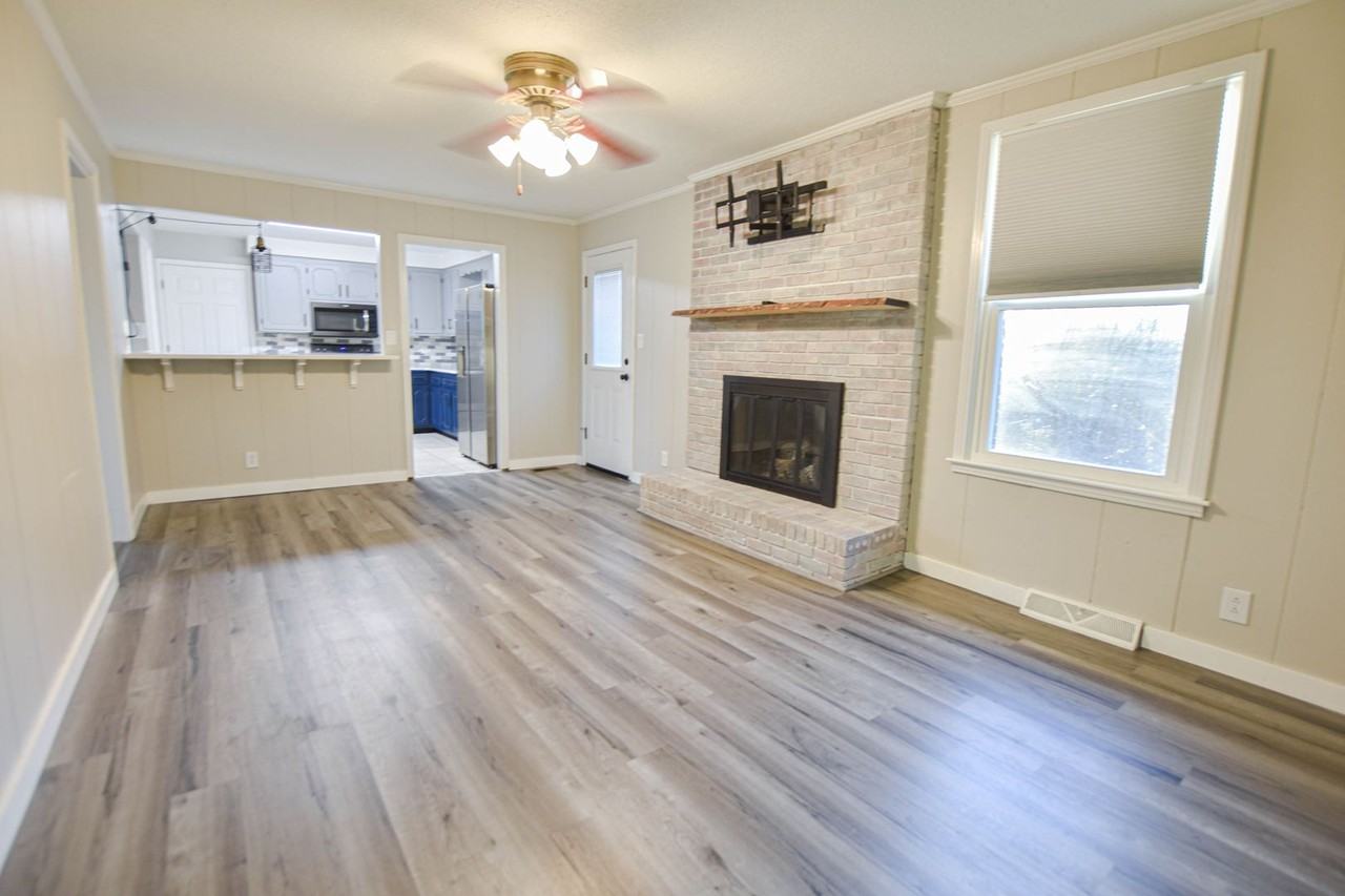 414 Sango Rd - Photo 5 of 16