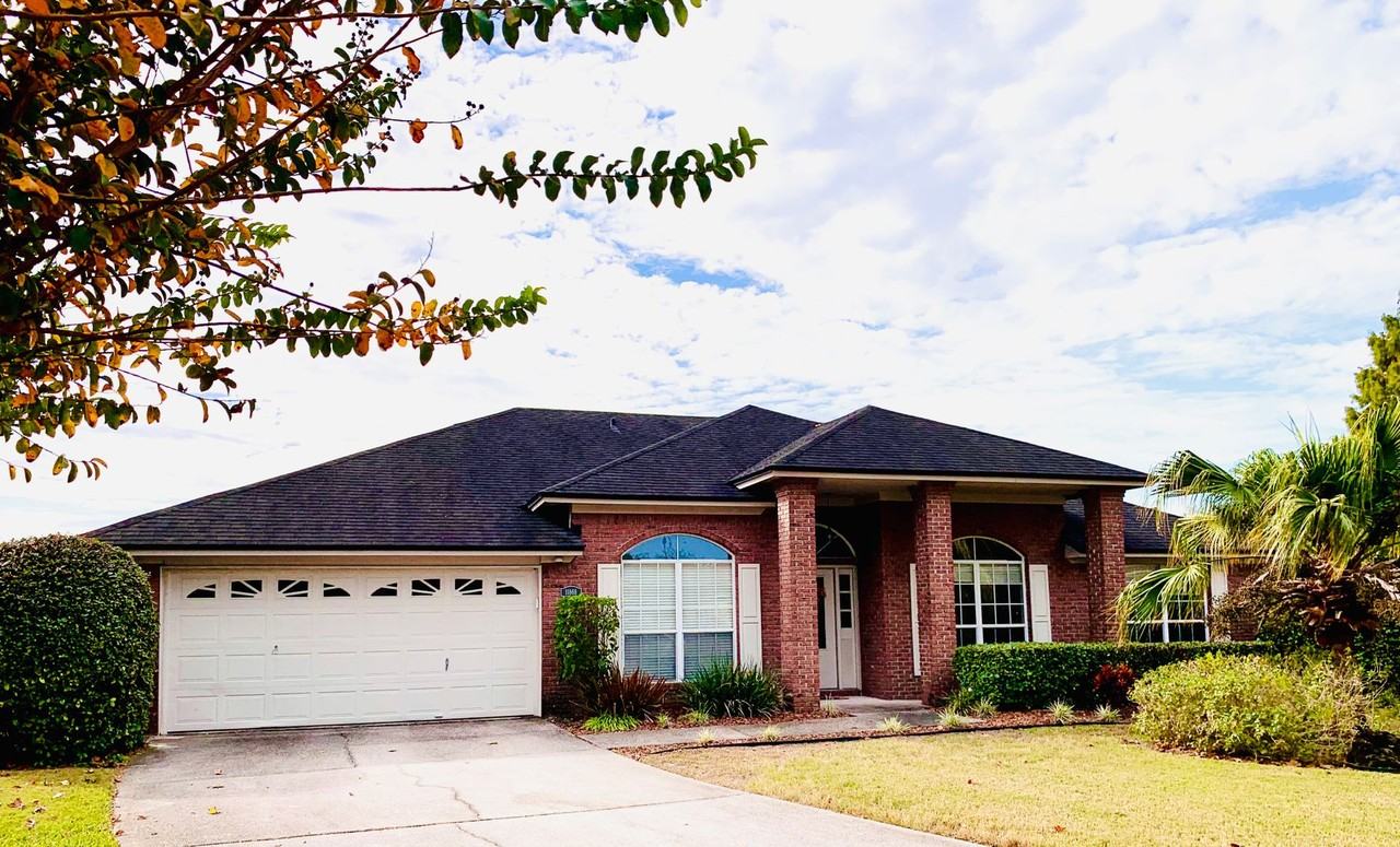 11868 Heather Grove Ln - Photo 2 of 34