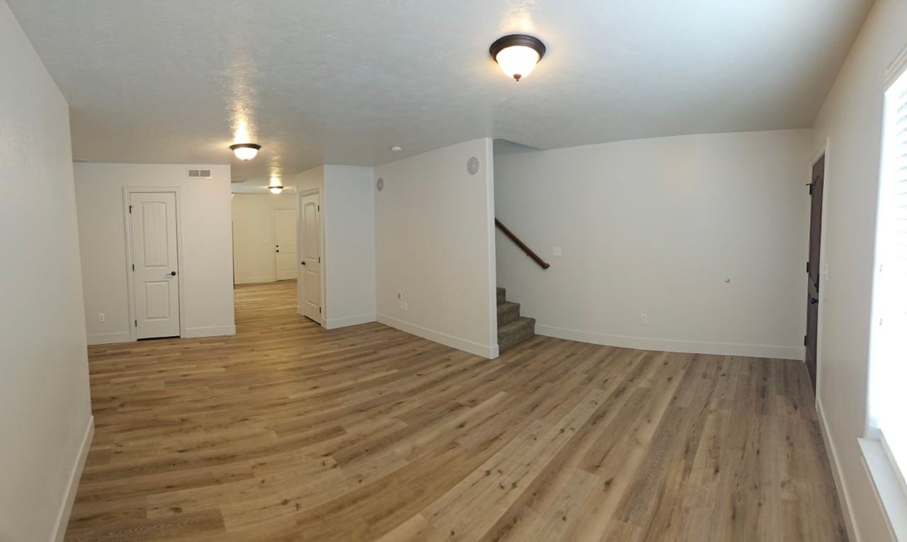576 Sunflower Rd - Photo 3 of 14